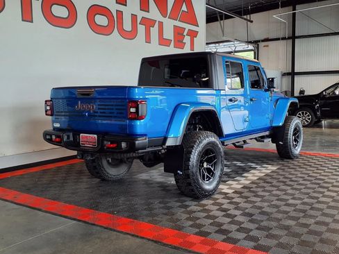 Used 2021 Jeep Gladiator Rubicon AWD/4WD image 7