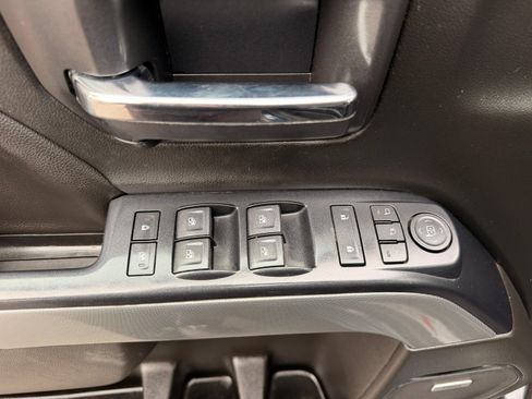 Used 2018 Chevrolet Silverado 1500 LTZ Z71 w/ Centennial Edition AWD/4WD image 12