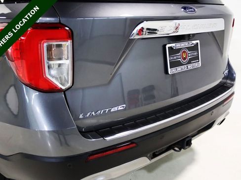Used 2021 Ford Explorer Limited w/ Equipment Group 301A AWD/4WD image 71