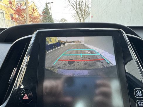 Used 2021 Toyota Prius Prime XLE w/ Carpet Mat Package (TMS) image 35