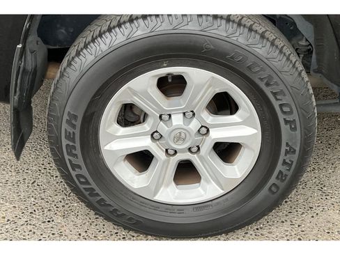 Used 2022 Toyota 4Runner SR5 Premium w/ Moonroof Package image 4