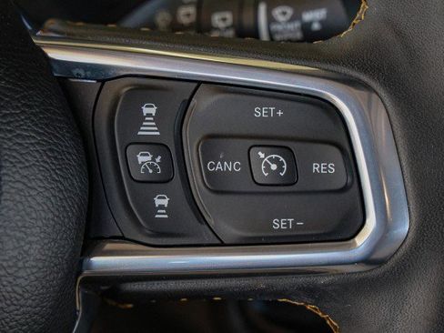 Used 2024 Jeep Wrangler Unlimited Sahara w/ Technology Group AWD/4WD image 26