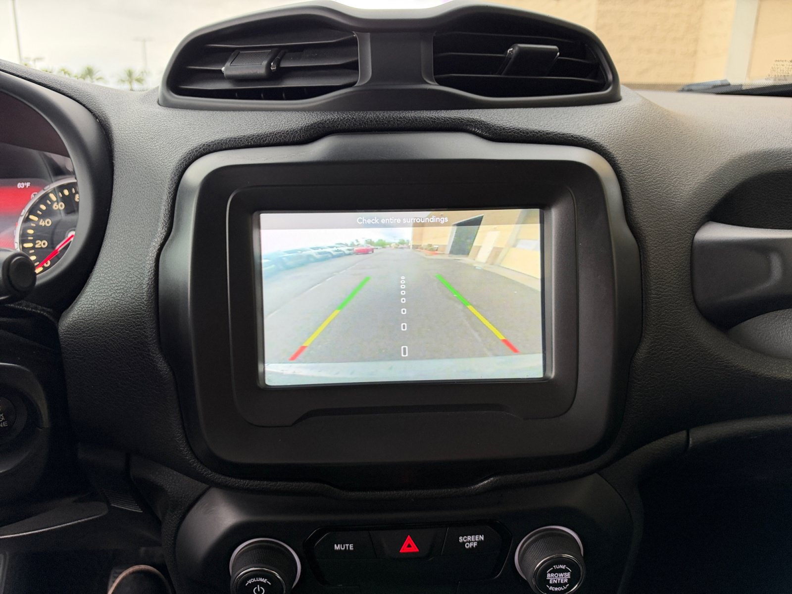 Used 2020 Jeep Renegade Altitude FWD image 29