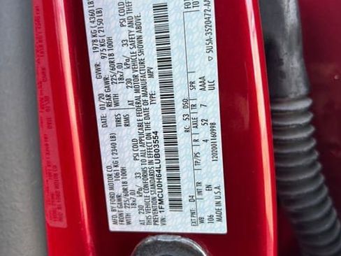 Used 2020 Ford Escape SEL image 32