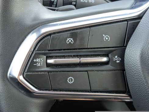 Used 2025 Chevrolet Equinox LT AWD/4WD image 21