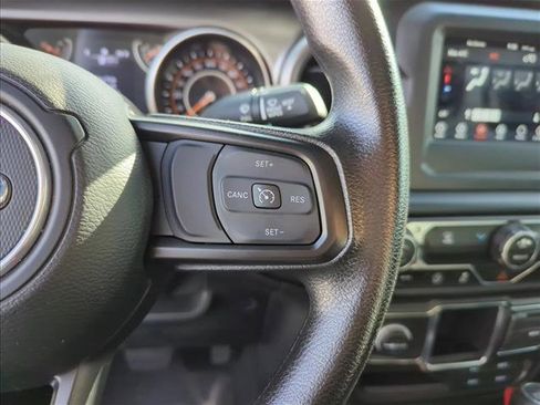 Used 2023 Jeep Wrangler Sport image 15