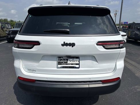 New 2026 Jeep Grand Cherokee L Limited RWD image 5
