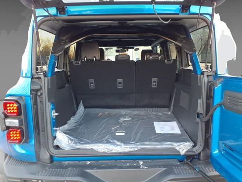 New 2025 Ford Bronco Raptor image 7