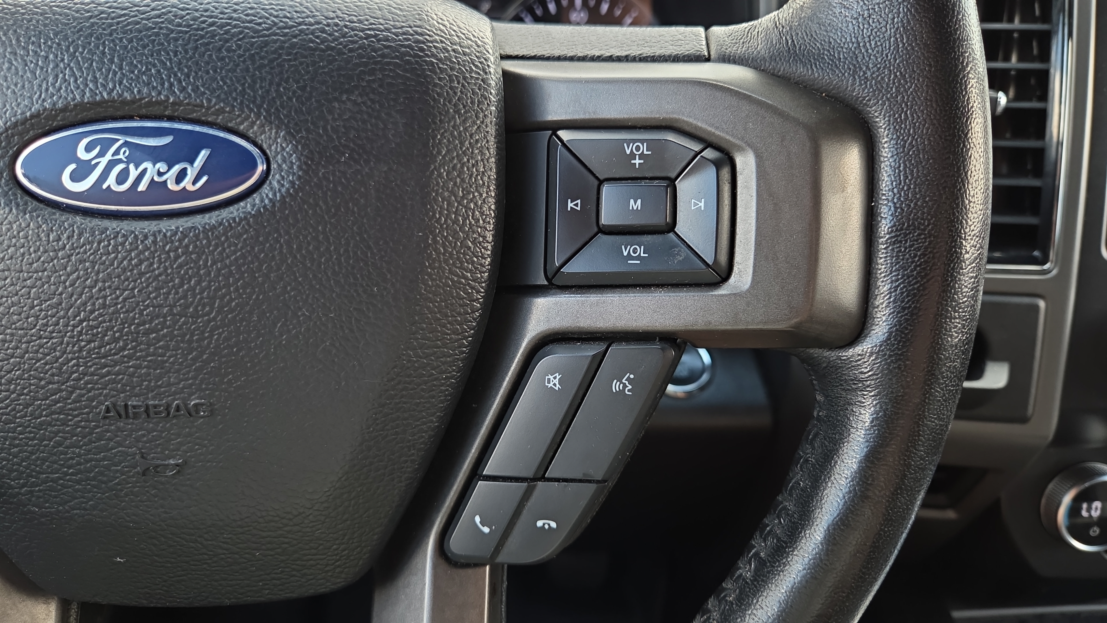 Used 2021 Ford Expedition Max XLT RWD image 31