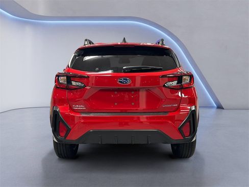 Used 2024 Subaru Crosstrek 2.0i Premium image 3
