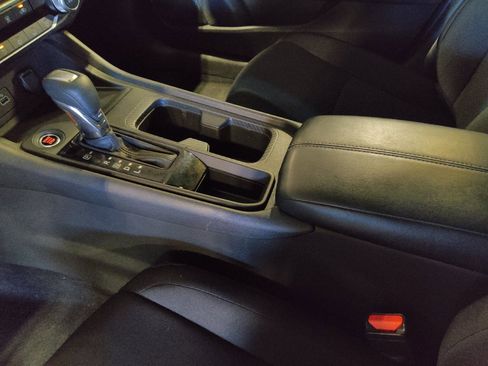 Used 2021 Nissan Sentra S FWD image 26