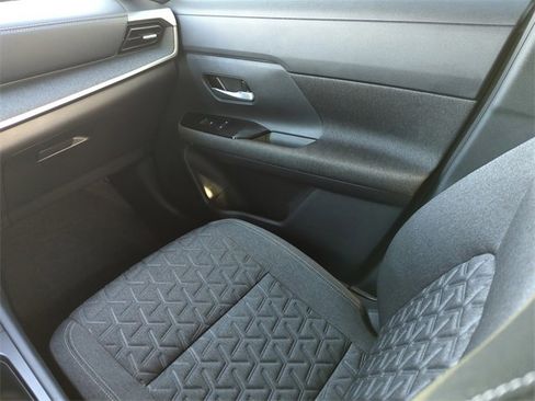 Certified 2025 Nissan Kicks SV w/ SV Premium Package image 21