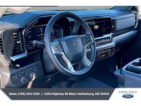 Used 2026 Chevrolet Silverado 1500 RST AWD/4WD image 13