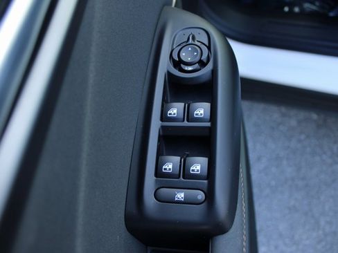 Used 2025 Alfa Romeo Tonale w/ Premium Package image 11