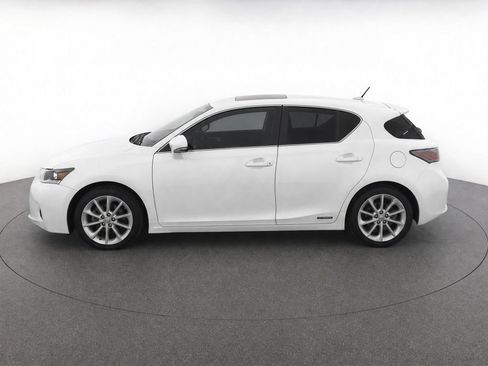 Used 2013 Lexus CT 200h w/ Premium Pkg w/Navigation FWD image 8