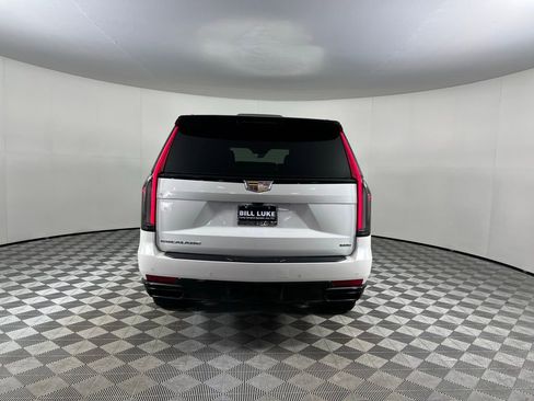 Used 2024 Cadillac Escalade Sport image 8