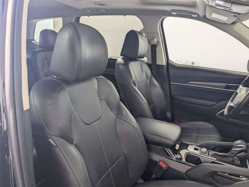 Used 2022 Kia Telluride EX w/ EX Premium Package FWD image 34