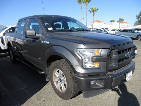 Used 2017 Ford F150 XL w/ Equipment Group 101A Mid RWD image 4