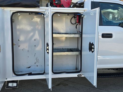 Used 2022 Ford F550 2WD Regular Cab Super Duty image 25