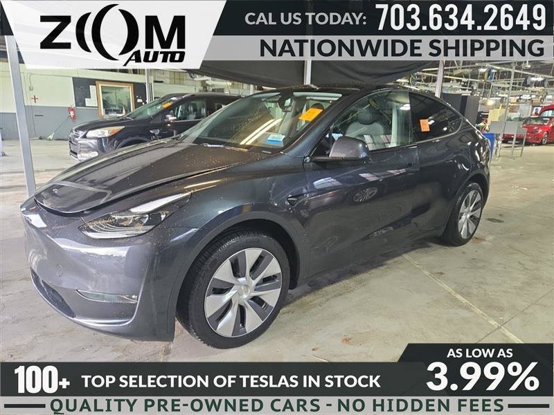 Used 2024 Tesla Model Y Long Range AWD/4WD image 1