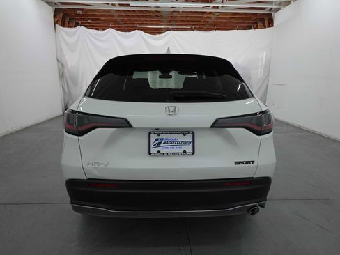 Certified 2024 Honda HR-V Sport image 6