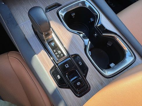 Used 2024 Lexus RX 350 Premium image 25