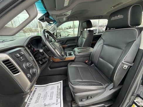 Used 2017 Chevrolet Silverado 3500 High Country w/ Duramax Plus Package image 32