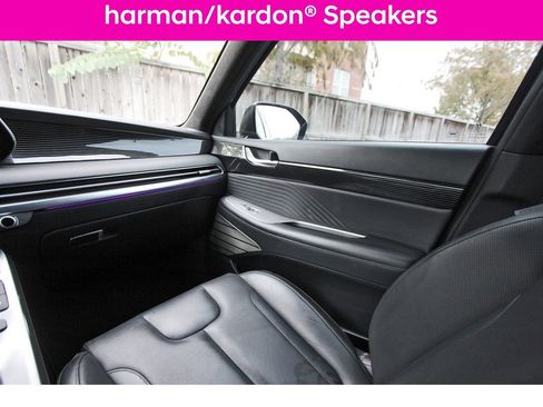 Used 2023 Hyundai Palisade Calligraphy image 10