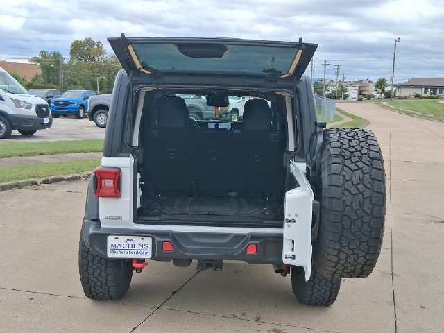 Used 2026 Jeep Wrangler Unlimited Rubicon AWD/4WD image 7
