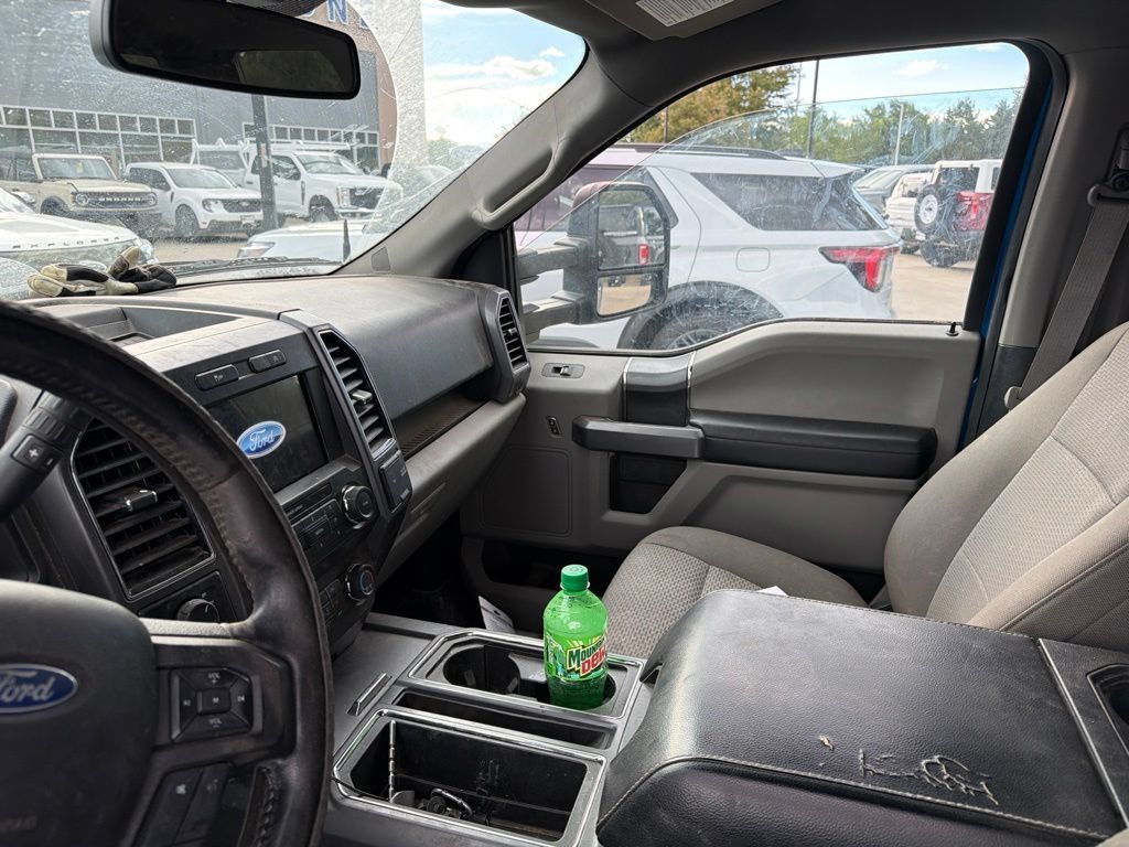 Used 2020 Ford F150 XLT w/ Equipment Group 302A Luxury AWD/4WD image 4