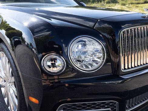 Used 2019 Bentley Mulsanne RWD image 18