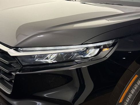 Certified 2025 Honda CR-V LX image 19