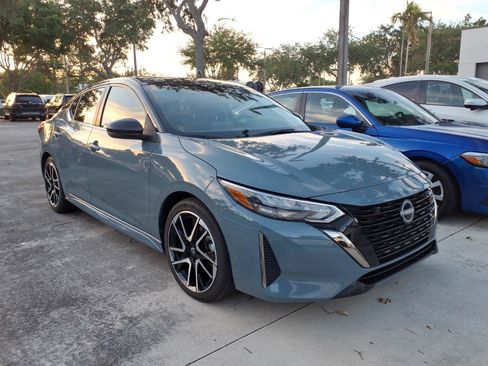 Used 2024 Nissan Sentra SR image 5