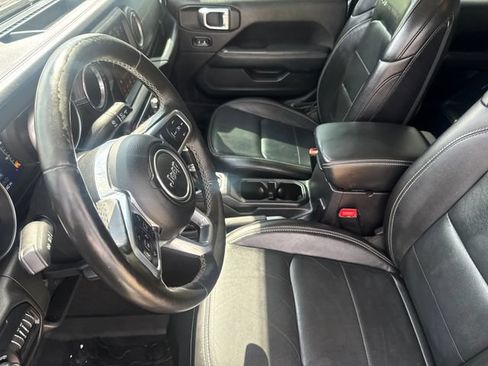 Used 2020 Jeep Gladiator Overland AWD/4WD image 20