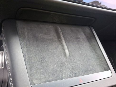 Used 2022 Tesla Model S Plaid image 25