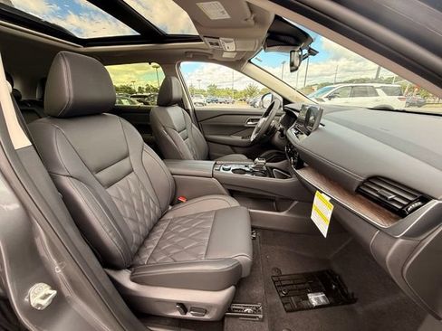 New 2026 Nissan Rogue Platinum w/ Platinum Premium Package AWD/4WD image 19