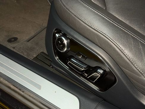 Used 2012 Audi A8 L 4.2 image 37