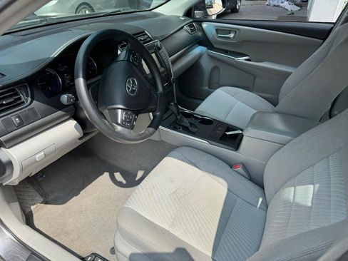 Used 2017 Toyota Camry LE FWD image 10