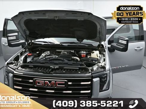Used 2024 GMC Sierra 2500 AT4X image 23
