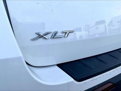 Used 2023 Ford Explorer XLT image 25