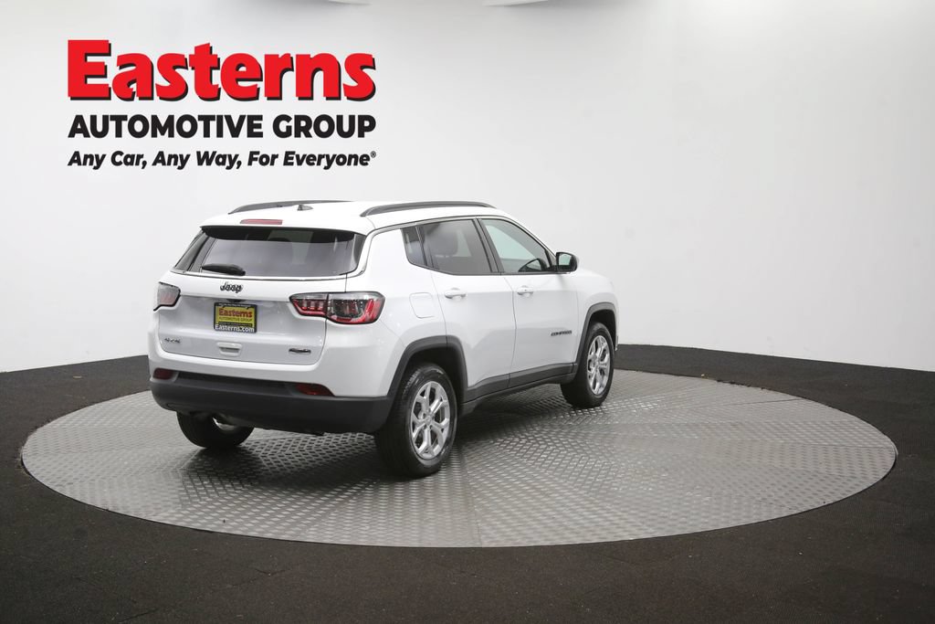 Used 2024 Jeep Compass Latitude AWD/4WD image 37