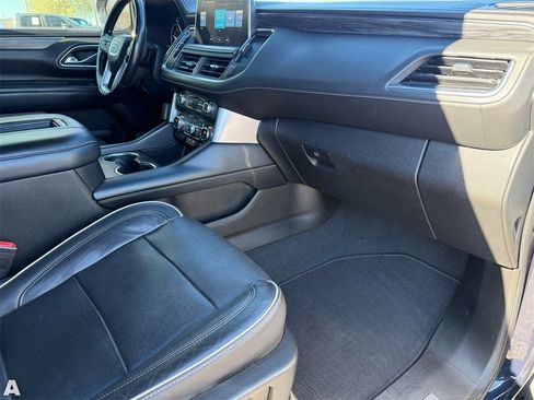 Used 2021 GMC Yukon XL SLT image 29