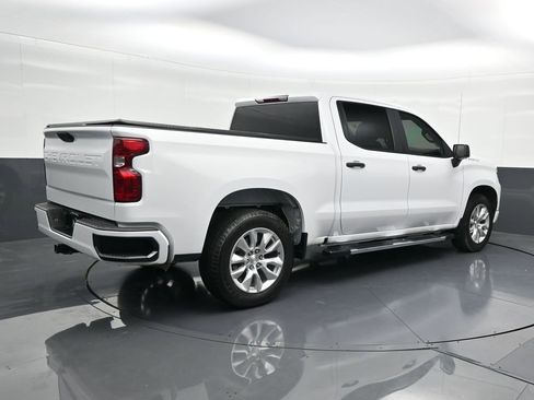 Used 2024 Chevrolet Silverado 1500 Custom image 5
