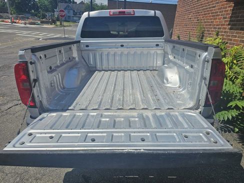 Used 2019 Chevrolet Colorado W/T image 7