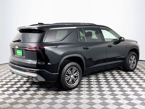 Used 2026 Chevrolet Traverse LT AWD/4WD image 8