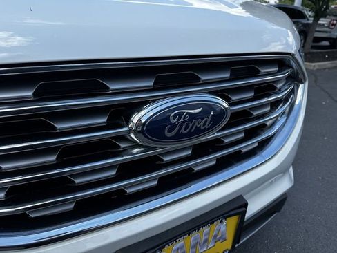 Used 2023 Ford Edge Titanium AWD/4WD image 10