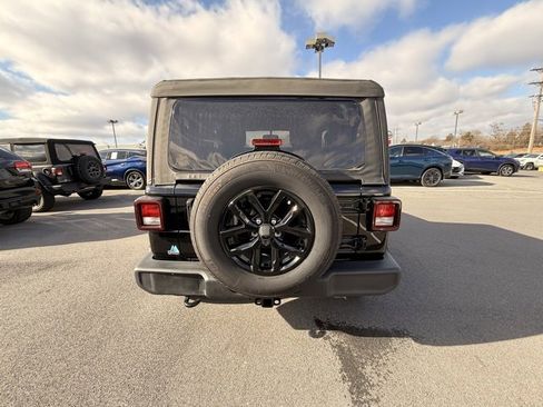 Used 2023 Jeep Wrangler Sport S image 6