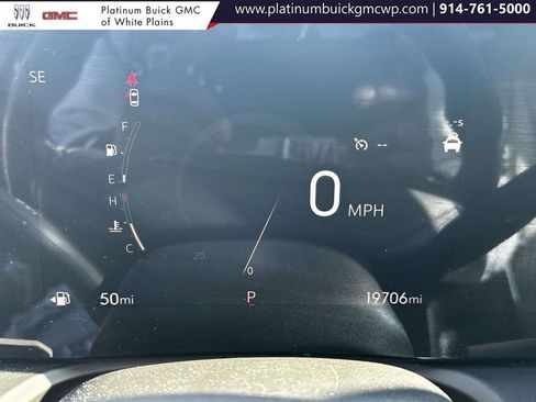 Used 2024 Buick Encore GX Avenir image 24