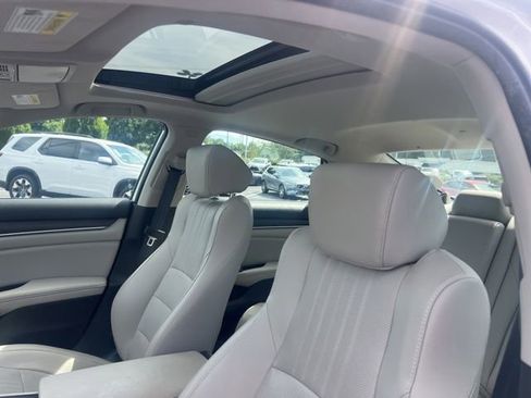 Used 2020 Honda Accord Touring image 14