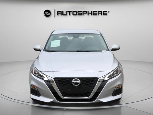 Used 2022 Nissan Altima 2.5 SV AWD/4WD image 2